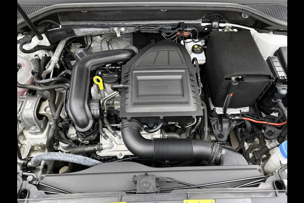 Audi Q2 1.0 TFSI Sport Pro Line(NL-auto, Dealer OnderH, Navi, Parkeerhulp, Airco, Cruise Controle, Etc) Audi Q2 1.0 TFSI Sport Pro Line(NL-auto, Dealer OnderH, Navi, Parkeerhulp, Airco, Cruise Controle, Etc)