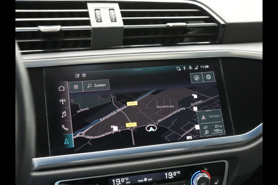 Audi Q3 45 TFSI e Advanced edition Plug In Hybrid 245pk PHEV | Panodak | Lederen Sportstoelen Verwarmd | Apple Carplay | Blis | Cruise Control | Navigatie | Virtual | DAB |