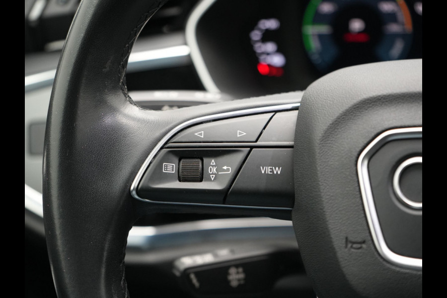 Audi Q3 45 TFSI e Advanced edition Plug In Hybrid 245pk PHEV | Panodak | Lederen Sportstoelen Verwarmd | Apple Carplay | Blis | Cruise Control | Navigatie | Virtual | DAB |