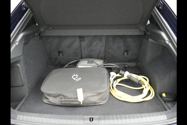 Audi Q3 45 TFSI e Advanced edition Plug In Hybrid 245pk PHEV | Panodak | Lederen Sportstoelen Verwarmd | Apple Carplay | Blis | Cruise Control | Navigatie | Virtual | DAB |