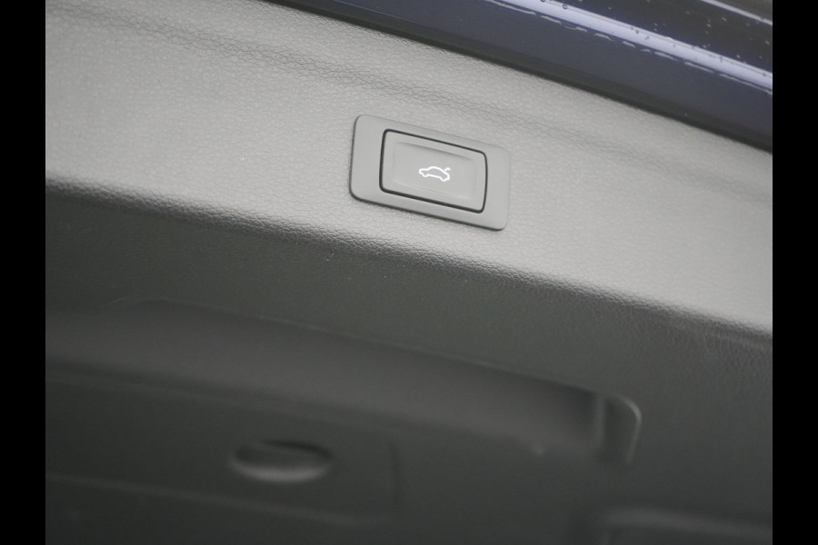 Audi Q3 45 TFSI e Advanced edition Plug In Hybrid 245pk PHEV | Panodak | Lederen Sportstoelen Verwarmd | Apple Carplay | Blis | Cruise Control | Navigatie | Virtual | DAB |