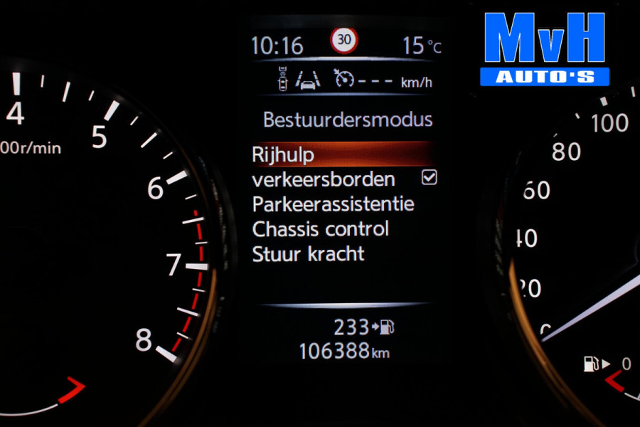 Nissan QASHQAI 1.2 N-Connecta|PANO|TREKHAAK|CAMERA|LED|KEYLESS