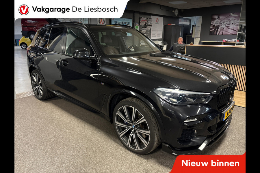 BMW X5 XDrive45e High Executive/m-pakket/pano/leer/head up/harman kardon/luchtvering BMW X5 XDrive45e High Executive/m-pakket/pano/leer/head up/harman kardon/luchtvering