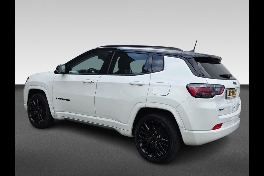 Jeep Compass 4xe 240 Plug-in Hybrid Electric S | Automaat | 4x4 | Volleder | Stoelen Elektrisch | Achtrijcamera/Parkeersensoren |