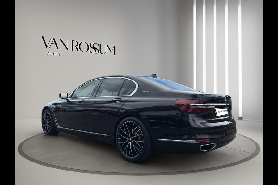 BMW 7 Serie 740e IPerformance | Laser-LED koplampen | Head-Up | Schuif/Kanteldak | Soft-close | 20" Velg | Camera |