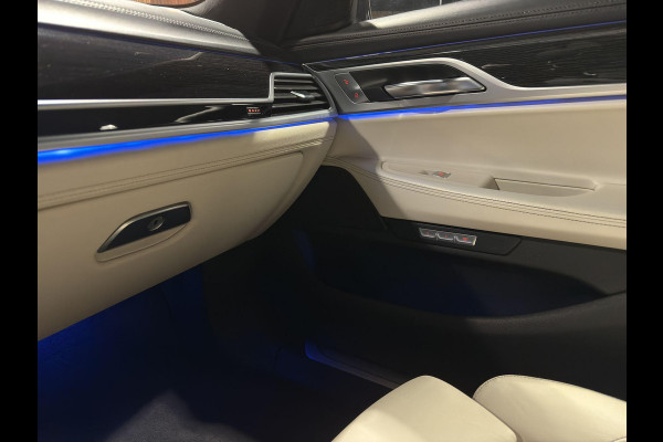 BMW 7 Serie 740e IPerformance | Laser-LED koplampen | Head-Up | Schuif/Kanteldak | Soft-close | 20" Velg | Camera |