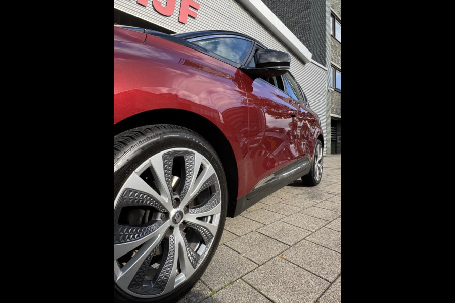 Renault Scénic 1.2 TCe Intens - Navigatie I Airco I 20 inch Sport velgen I 1/2 Leer I PDC/ LED I Dealer onderhouden Renault Scénic 1.2 TCe Intens - Navigatie I Airco I 20 inch Sport velgen I 1/2 Leer I PDC/ LED I Dealer onderhouden