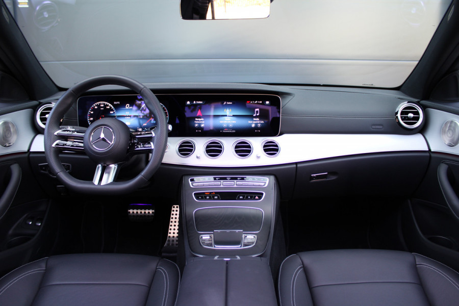 Mercedes-Benz E-Klasse 300 e AMG Line | NAP | BURMESTER | PANO | HUD | MEMORY | 360 | ACC | KEYLESS |