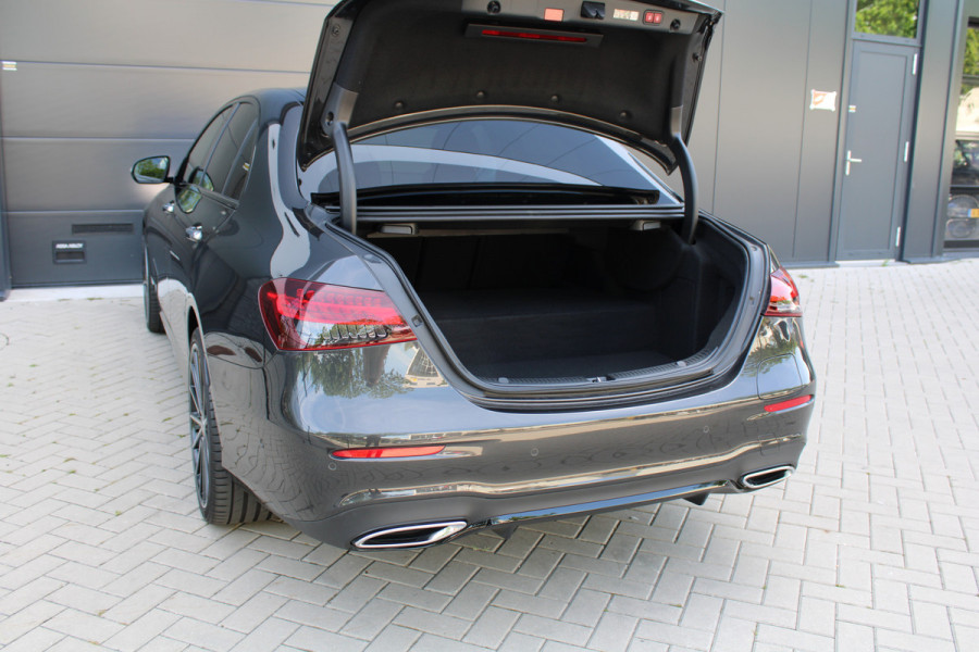 Mercedes-Benz E-Klasse 300 e AMG Line | NAP | BURMESTER | PANO | HUD | MEMORY | 360 | ACC | KEYLESS |