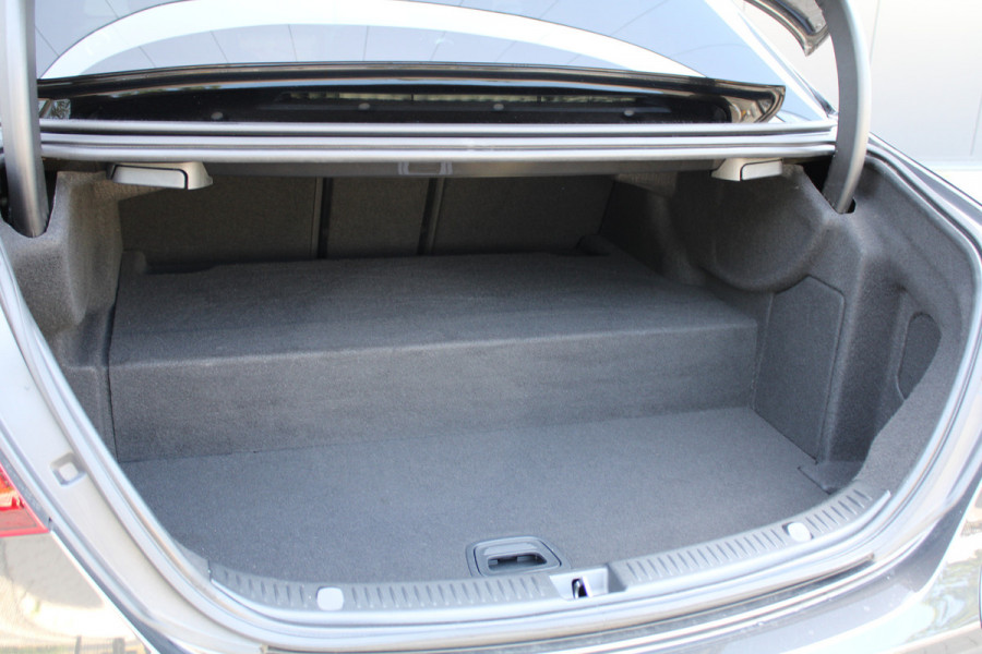 Mercedes-Benz E-Klasse 300 e AMG Line | NAP | BURMESTER | PANO | HUD | MEMORY | 360 | ACC | KEYLESS |