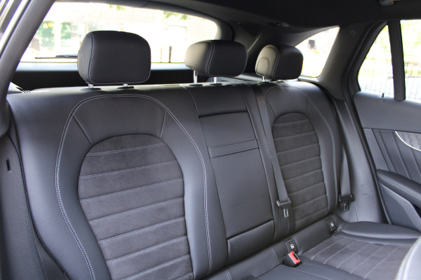 Mercedes-Benz GLC 300de 4MATIC Business Solution AMG | BTW! | PANO | BURMESTER | SFEER | DODEHOEK | ELEK.TREKHAAK |