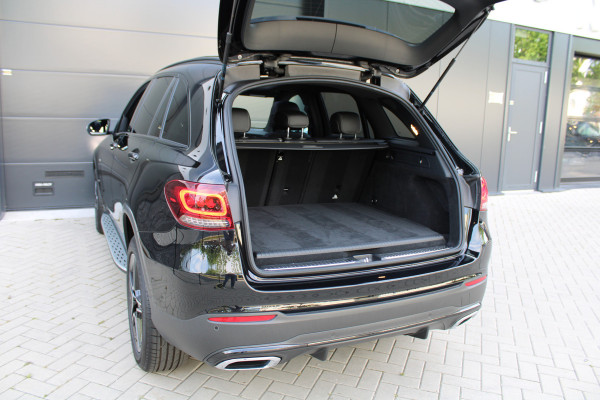 Mercedes-Benz GLC 300de 4MATIC Business Solution AMG | BTW! | PANO | BURMESTER | SFEER | DODEHOEK | ELEK.TREKHAAK |