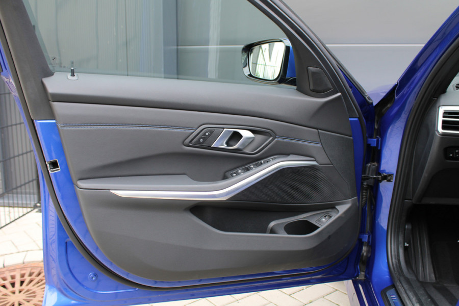 BMW 3 Serie Touring 330i xDrive | FACELIFT | BTW | M-SPORT | ACC | SFEER | CARPLAY | STOELVERW