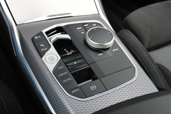 BMW 3 Serie Touring 330i xDrive | FACELIFT | BTW | M-SPORT | ACC | SFEER | CARPLAY | STOELVERW