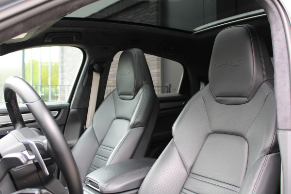 Porsche Cayenne Coupé 4.0 Turbo S E-Hybrid | HUD | VENTILATIE | SOFT-CLOSE | 360 | MEMORY | BOSE | KEYLESS | PDCC | Porsche Cayenne Coupé 4.0 Turbo S E-Hybrid | HUD | VENTILATIE | SOFT-CLOSE | 360 | MEMORY | BOSE | KEYLESS | PDCC |