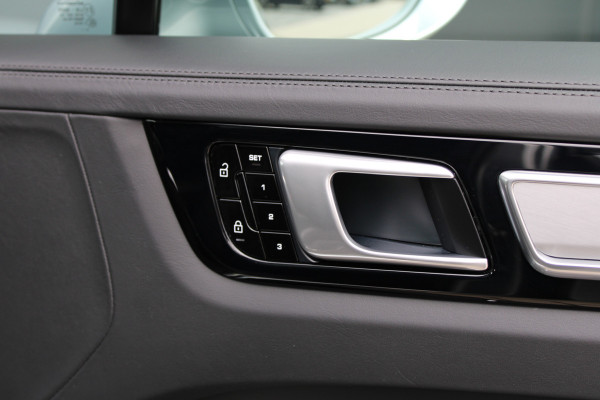 Porsche Cayenne Coupé 4.0 Turbo S E-Hybrid | HUD | VENTILATIE | SOFT-CLOSE | 360 | MEMORY | BOSE | KEYLESS | PDCC | Porsche Cayenne Coupé 4.0 Turbo S E-Hybrid | HUD | VENTILATIE | SOFT-CLOSE | 360 | MEMORY | BOSE | KEYLESS | PDCC |