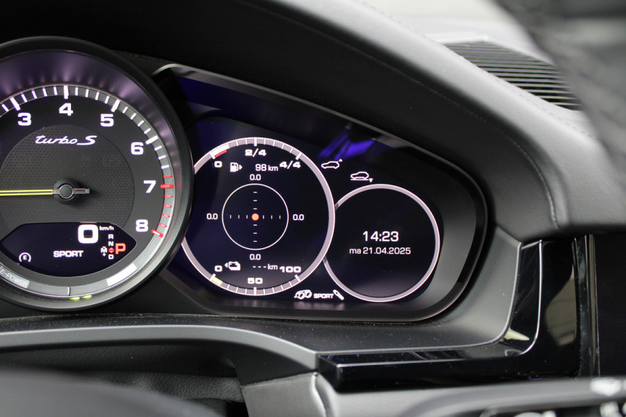 Porsche Cayenne Coupé 4.0 Turbo S E-Hybrid | HUD | VENTILATIE | SOFT-CLOSE | 360 | MEMORY | BOSE | KEYLESS | PDCC | Porsche Cayenne Coupé 4.0 Turbo S E-Hybrid | HUD | VENTILATIE | SOFT-CLOSE | 360 | MEMORY | BOSE | KEYLESS | PDCC |