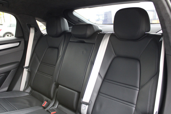 Porsche Cayenne Coupé 4.0 Turbo S E-Hybrid | HUD | VENTILATIE | SOFT-CLOSE | 360 | MEMORY | BOSE | KEYLESS | PDCC | Porsche Cayenne Coupé 4.0 Turbo S E-Hybrid | HUD | VENTILATIE | SOFT-CLOSE | 360 | MEMORY | BOSE | KEYLESS | PDCC |
