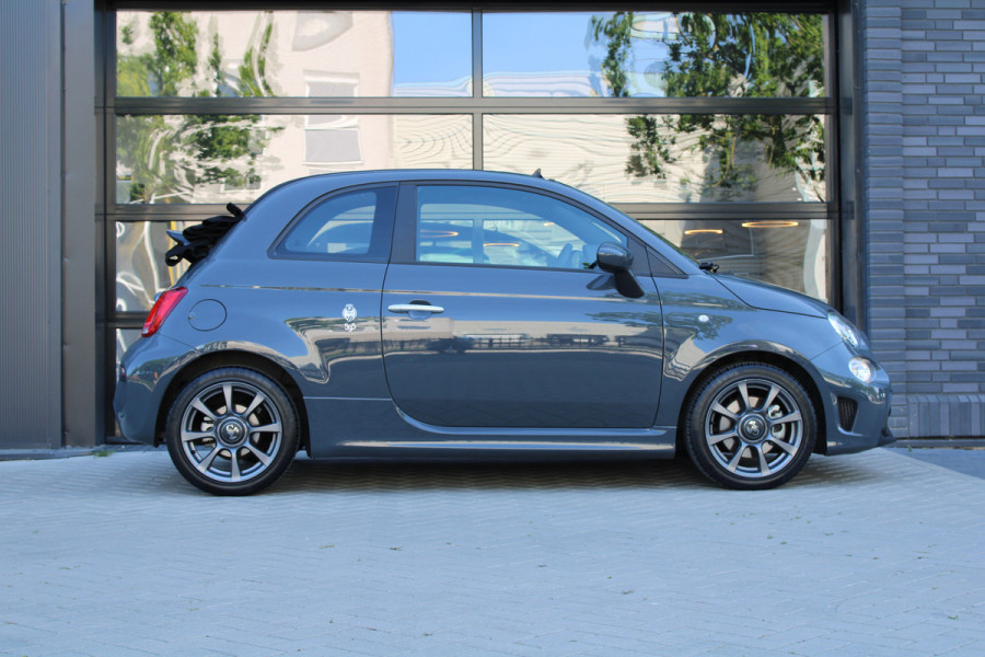 Abarth 500 1.4 T-Jet Abarth 595 70th Anniversary | NIEUWSTAAT! | UNIEK | SENSOREN ACHTER | DEALER ONDERHOUDEN |