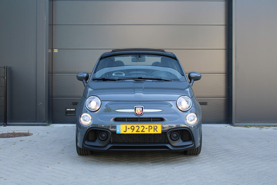 Abarth 500 1.4 T-Jet Abarth 595 70th Anniversary | NIEUWSTAAT! | UNIEK | SENSOREN ACHTER | DEALER ONDERHOUDEN |