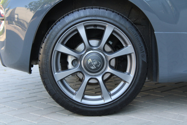 Abarth 500 1.4 T-Jet Abarth 595 70th Anniversary | NIEUWSTAAT! | UNIEK | SENSOREN ACHTER | DEALER ONDERHOUDEN |