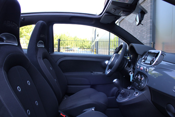 Abarth 500 1.4 T-Jet Abarth 595 70th Anniversary | NIEUWSTAAT! | UNIEK | SENSOREN ACHTER | DEALER ONDERHOUDEN |