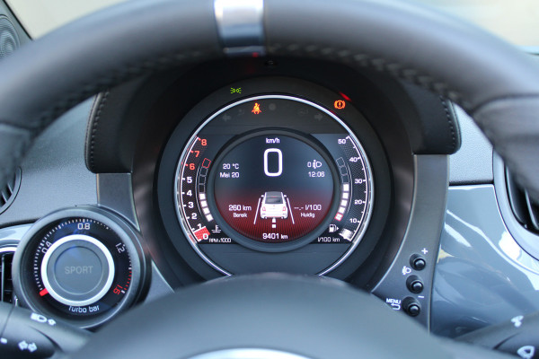 Abarth 500 1.4 T-Jet Abarth 595 70th Anniversary | NIEUWSTAAT! | UNIEK | SENSOREN ACHTER | DEALER ONDERHOUDEN |