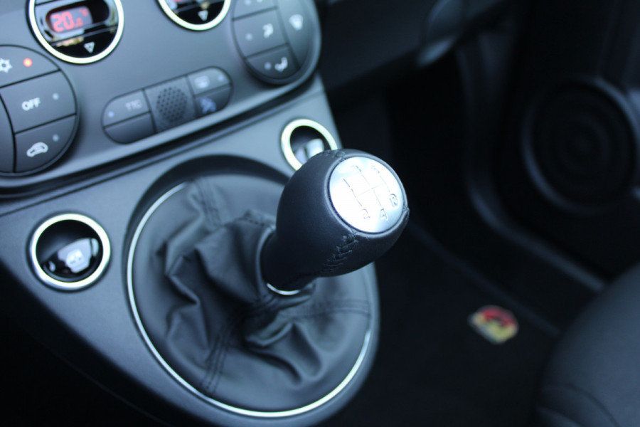 Abarth 500 1.4 T-Jet Abarth 595 70th Anniversary | NIEUWSTAAT! | UNIEK | SENSOREN ACHTER | DEALER ONDERHOUDEN |