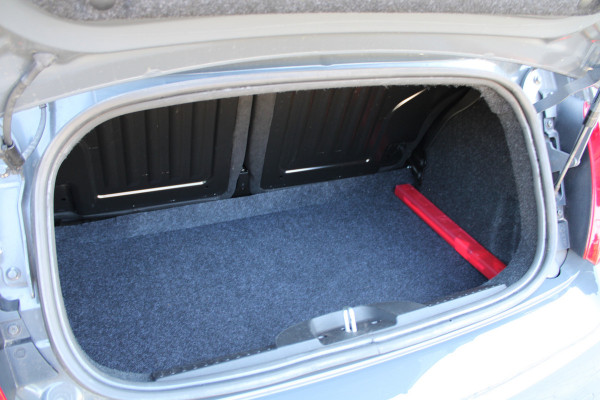 Abarth 500 1.4 T-Jet Abarth 595 70th Anniversary | NIEUWSTAAT! | UNIEK | SENSOREN ACHTER | DEALER ONDERHOUDEN |