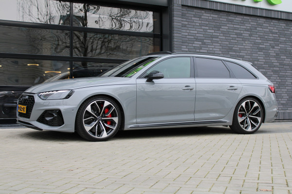 Audi RS4 Avant 2.9 TFSI RS 4 quattro | BTW | KERAMISCH | HUD | MASSAGE | RS-ZETELS | 360 | B&O | PANO | Audi RS4 Avant 2.9 TFSI RS 4 quattro | BTW | KERAMISCH | HUD | MASSAGE | RS-ZETELS | 360 | B&O | PANO |