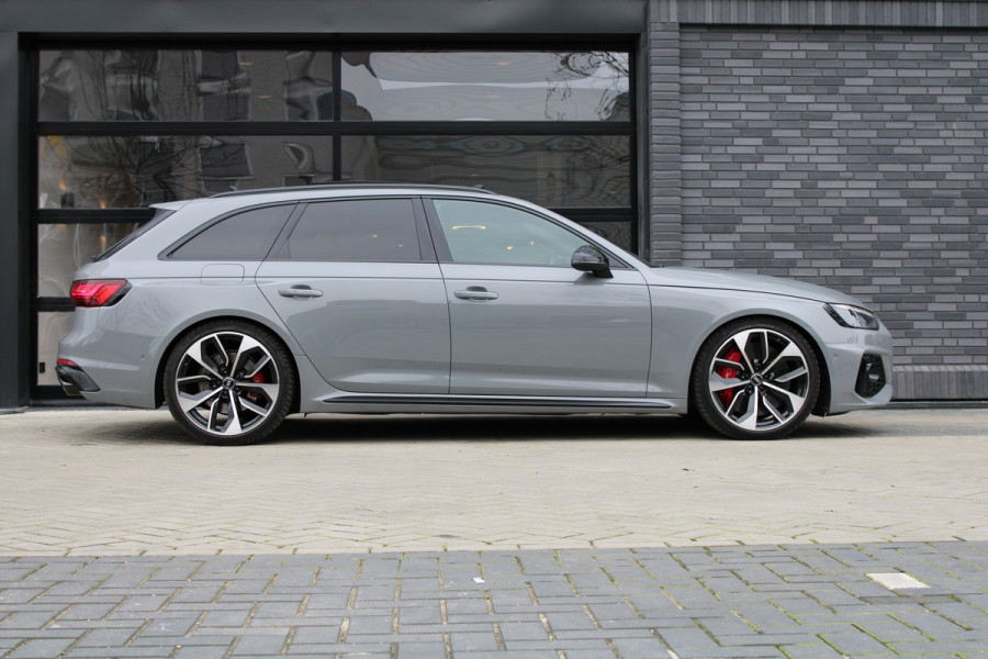 Audi RS4 Avant 2.9 TFSI RS 4 quattro | BTW | KERAMISCH | HUD | MASSAGE | RS-ZETELS | 360 | B&O | PANO | Audi RS4 Avant 2.9 TFSI RS 4 quattro | BTW | KERAMISCH | HUD | MASSAGE | RS-ZETELS | 360 | B&O | PANO |