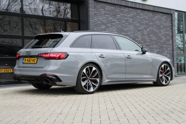 Audi RS4 Avant 2.9 TFSI RS 4 quattro | BTW | KERAMISCH | HUD | MASSAGE | RS-ZETELS | 360 | B&O | PANO | Audi RS4 Avant 2.9 TFSI RS 4 quattro | BTW | KERAMISCH | HUD | MASSAGE | RS-ZETELS | 360 | B&O | PANO |