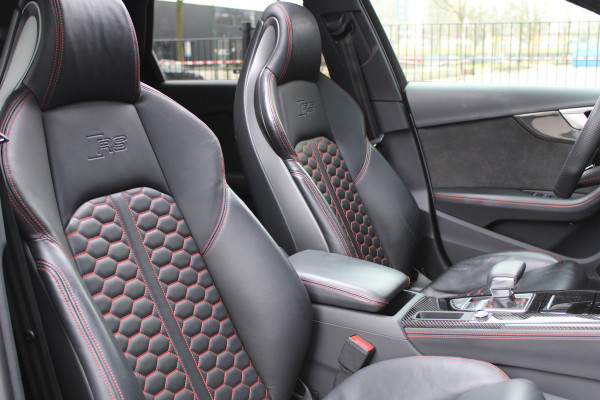 Audi RS4 Avant 2.9 TFSI RS 4 quattro | BTW | KERAMISCH | HUD | MASSAGE | RS-ZETELS | 360 | B&O | PANO | Audi RS4 Avant 2.9 TFSI RS 4 quattro | BTW | KERAMISCH | HUD | MASSAGE | RS-ZETELS | 360 | B&O | PANO |