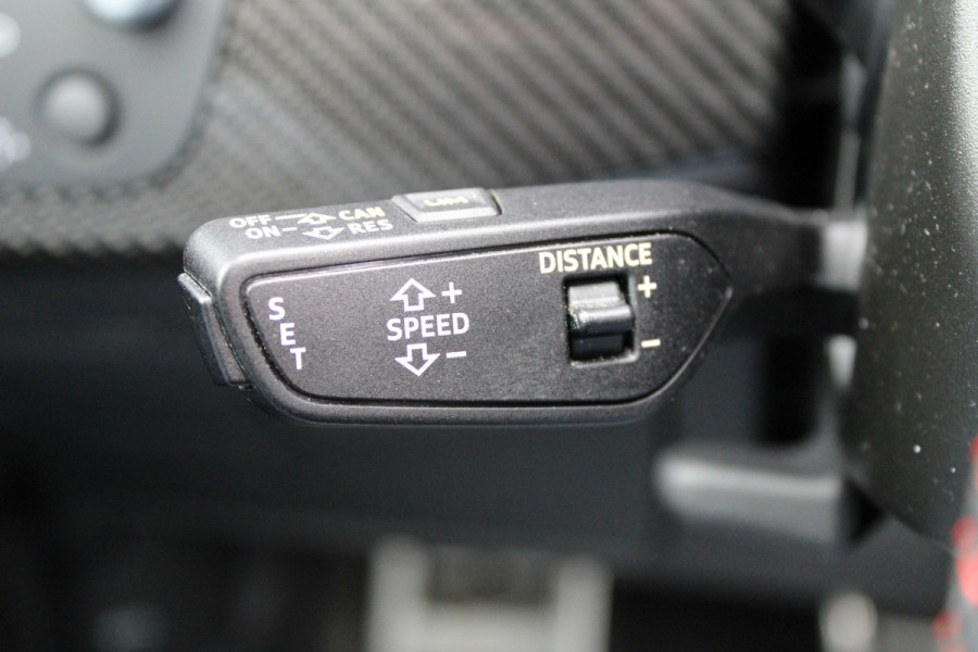 Audi RS4 Avant 2.9 TFSI RS 4 quattro | BTW | KERAMISCH | HUD | MASSAGE | RS-ZETELS | 360 | B&O | PANO | Audi RS4 Avant 2.9 TFSI RS 4 quattro | BTW | KERAMISCH | HUD | MASSAGE | RS-ZETELS | 360 | B&O | PANO |