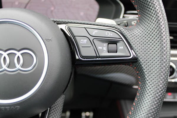 Audi RS4 Avant 2.9 TFSI RS 4 quattro | BTW | KERAMISCH | HUD | MASSAGE | RS-ZETELS | 360 | B&O | PANO | Audi RS4 Avant 2.9 TFSI RS 4 quattro | BTW | KERAMISCH | HUD | MASSAGE | RS-ZETELS | 360 | B&O | PANO |