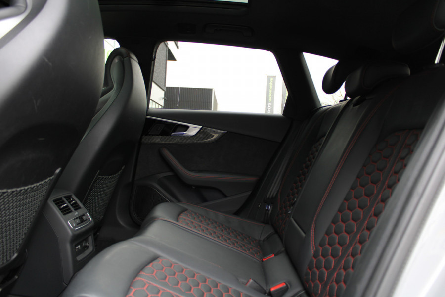 Audi RS4 Avant 2.9 TFSI RS 4 quattro | BTW | KERAMISCH | HUD | MASSAGE | RS-ZETELS | 360 | B&O | PANO | Audi RS4 Avant 2.9 TFSI RS 4 quattro | BTW | KERAMISCH | HUD | MASSAGE | RS-ZETELS | 360 | B&O | PANO |
