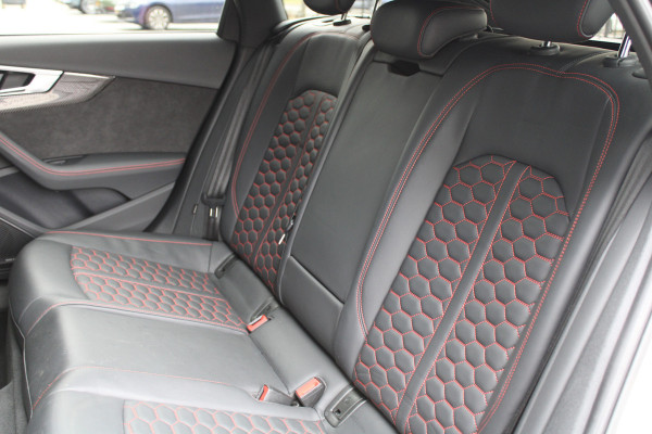 Audi RS4 Avant 2.9 TFSI RS 4 quattro | BTW | KERAMISCH | HUD | MASSAGE | RS-ZETELS | 360 | B&O | PANO | Audi RS4 Avant 2.9 TFSI RS 4 quattro | BTW | KERAMISCH | HUD | MASSAGE | RS-ZETELS | 360 | B&O | PANO |