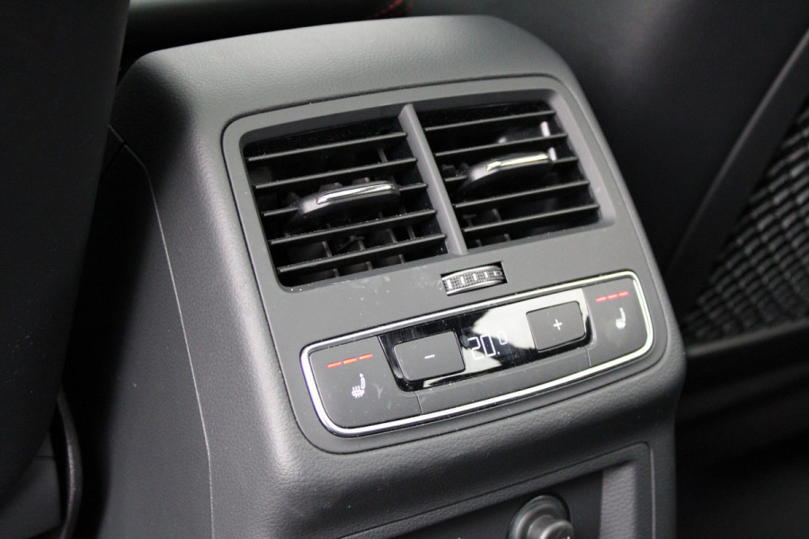 Audi RS4 Avant 2.9 TFSI RS 4 quattro | BTW | KERAMISCH | HUD | MASSAGE | RS-ZETELS | 360 | B&O | PANO | Audi RS4 Avant 2.9 TFSI RS 4 quattro | BTW | KERAMISCH | HUD | MASSAGE | RS-ZETELS | 360 | B&O | PANO |