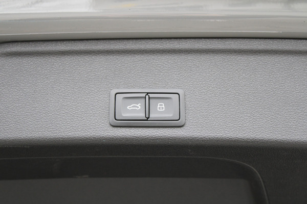 Audi RS4 Avant 2.9 TFSI RS 4 quattro | BTW | KERAMISCH | HUD | MASSAGE | RS-ZETELS | 360 | B&O | PANO | Audi RS4 Avant 2.9 TFSI RS 4 quattro | BTW | KERAMISCH | HUD | MASSAGE | RS-ZETELS | 360 | B&O | PANO |