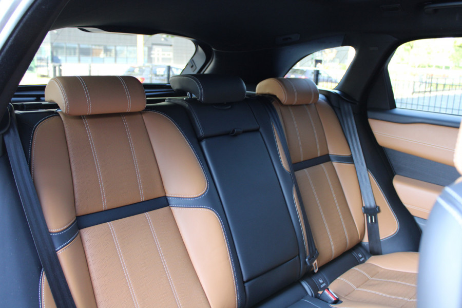 Land Rover Range Rover Velar 2.0 I4 Turbo AWD R-Dynamic HSE | NAP | VOL! | MASSAGE | STOELKOELING | HUD | LUCHTVERING | STUURVERW |