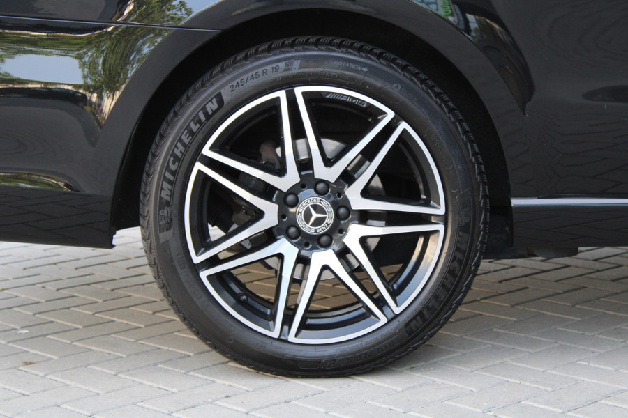Mercedes-Benz V-Klasse 300d Extra Lang DC Avantgarde Edition | EX BTW | 4-MATIC | VOL! | AMG | BURMESTER | KOELKAST | MEMORY | STOELKOELING | ACC | TREKHAAK | SNOEK |