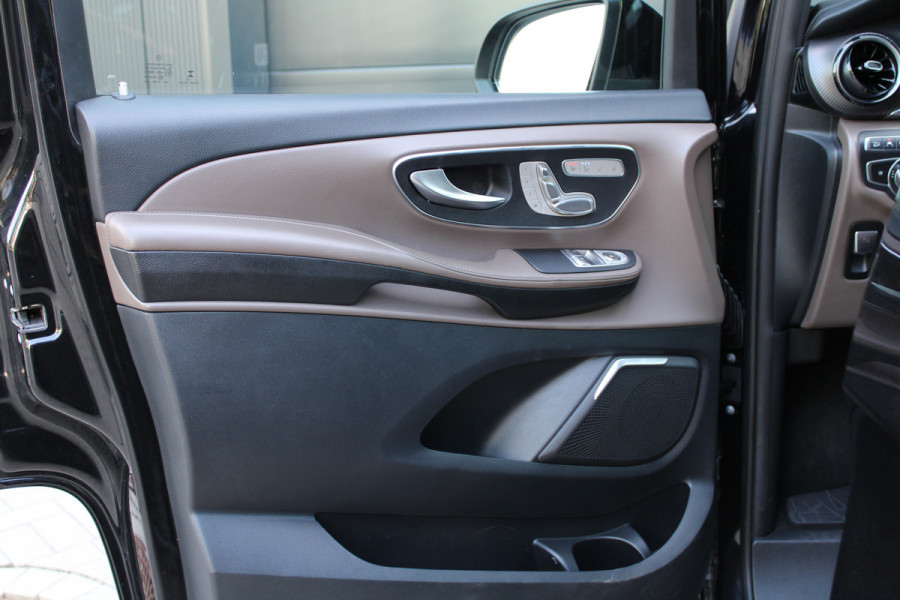 Mercedes-Benz V-Klasse 300d Extra Lang DC Avantgarde Edition | EX BTW | 4-MATIC | VOL! | AMG | BURMESTER | KOELKAST | MEMORY | STOELKOELING | ACC | TREKHAAK | SNOEK |