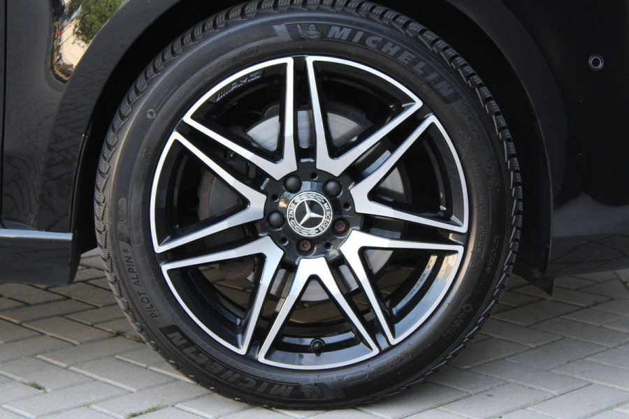 Mercedes-Benz V-Klasse 300d Extra Lang DC Avantgarde Edition | EX BTW | 4-MATIC | VOL! | AMG | BURMESTER | KOELKAST | MEMORY | STOELKOELING | ACC | TREKHAAK | SNOEK |