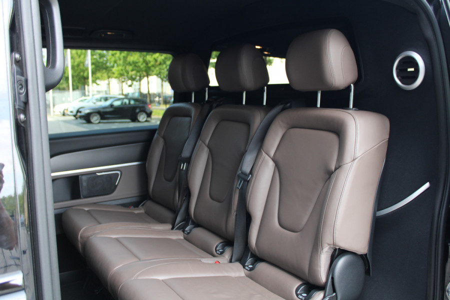 Mercedes-Benz V-Klasse 300d Extra Lang DC Avantgarde Edition | EX BTW | 4-MATIC | VOL! | AMG | BURMESTER | KOELKAST | MEMORY | STOELKOELING | ACC | TREKHAAK | SNOEK |
