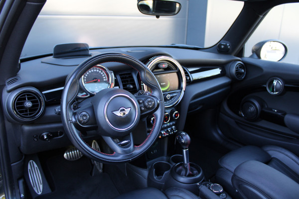 MINI Mini 2.0 John Cooper Works | NAP! | 1E EIG | PANO | H/K | HUD | CAMERA | STOELVERWARMING |