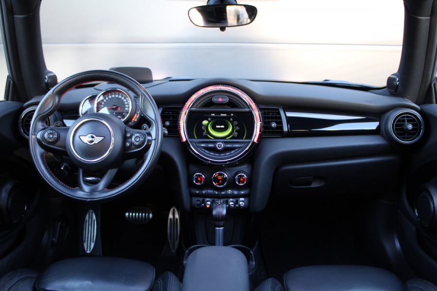 MINI Mini 2.0 John Cooper Works | NAP! | 1E EIG | PANO | H/K | HUD | CAMERA | STOELVERWARMING |