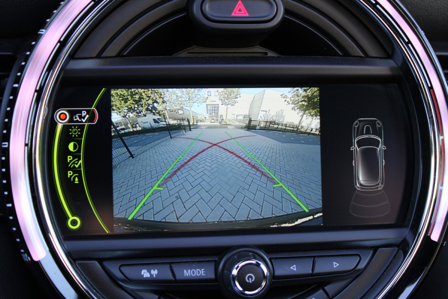 MINI Mini 2.0 John Cooper Works | NAP! | 1E EIG | PANO | H/K | HUD | CAMERA | STOELVERWARMING |