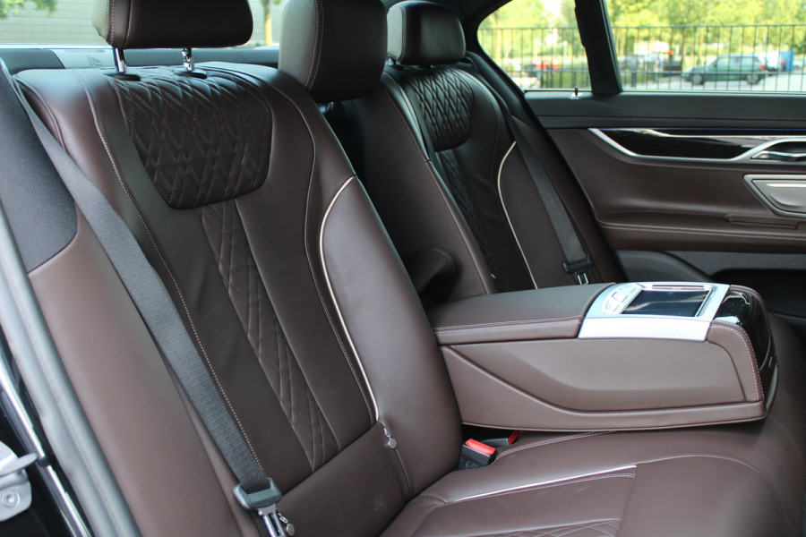BMW 7 Serie 740e iPerformance High Executive | M-SPORT | PANO | ACC | MEMORY | H/K | 360 | HUD | BMW 7 Serie 740e iPerformance High Executive | M-SPORT | PANO | ACC | MEMORY | H/K | 360 | HUD |