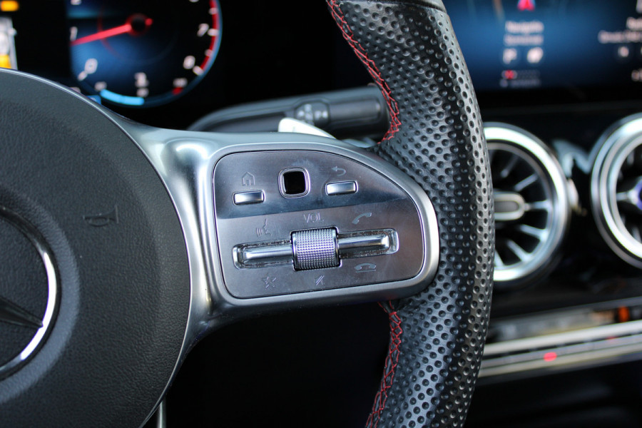 Mercedes-Benz Glb 180 AMG Line | BTW | CAMERA | CRUISE | SFEER |