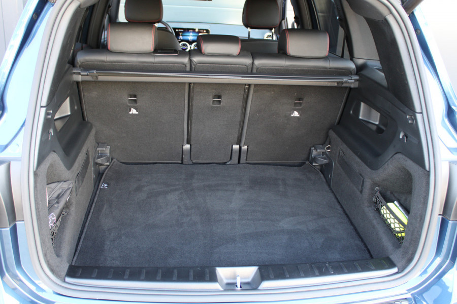 Mercedes-Benz Glb 180 AMG Line | BTW | CAMERA | CRUISE | SFEER |